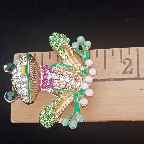 Rhinestone Frog Brooch - Picture 4 of 4